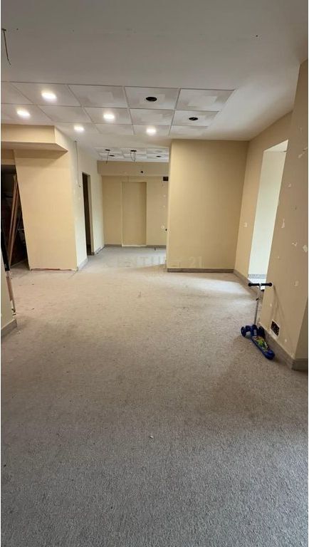 Per shitje Dyqan tek Taiwani - 600,000€ | 100 m²