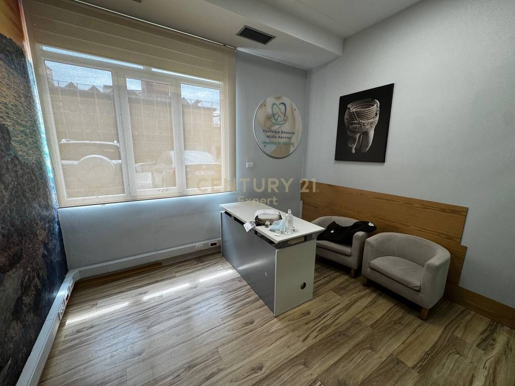 LOCALE IN AFFITTO PER UFFICIO / CLINICA !!!