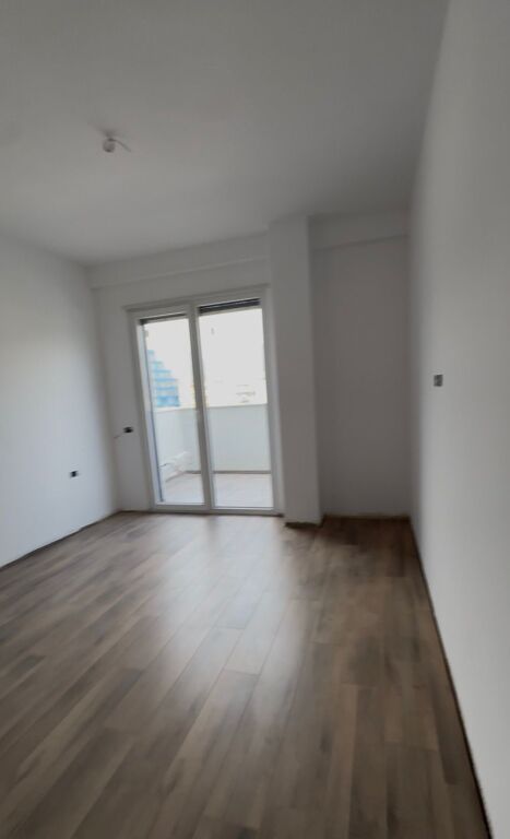 Shitet Apartament 2+1+2 , Ali Dem