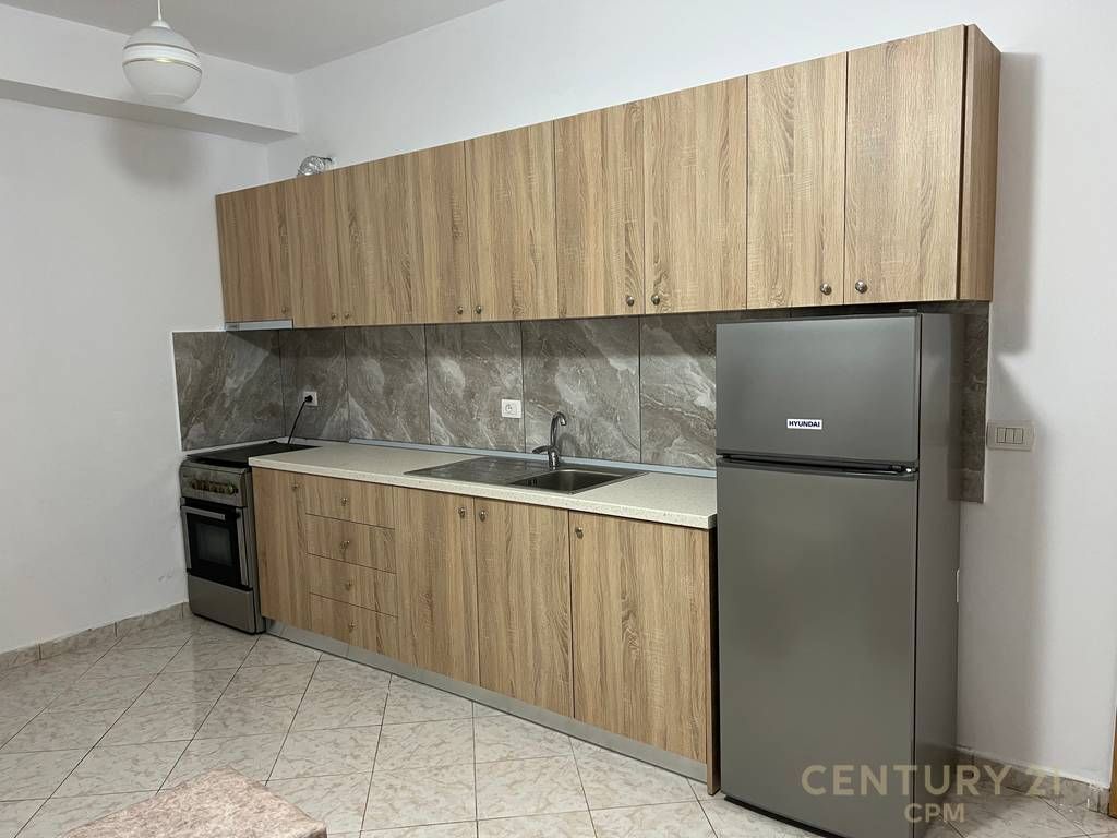 Apartment 2+1 for rent at Komuna e Parisit!