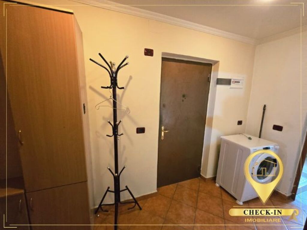 1+1 me qera perballe Tregut te Medresese