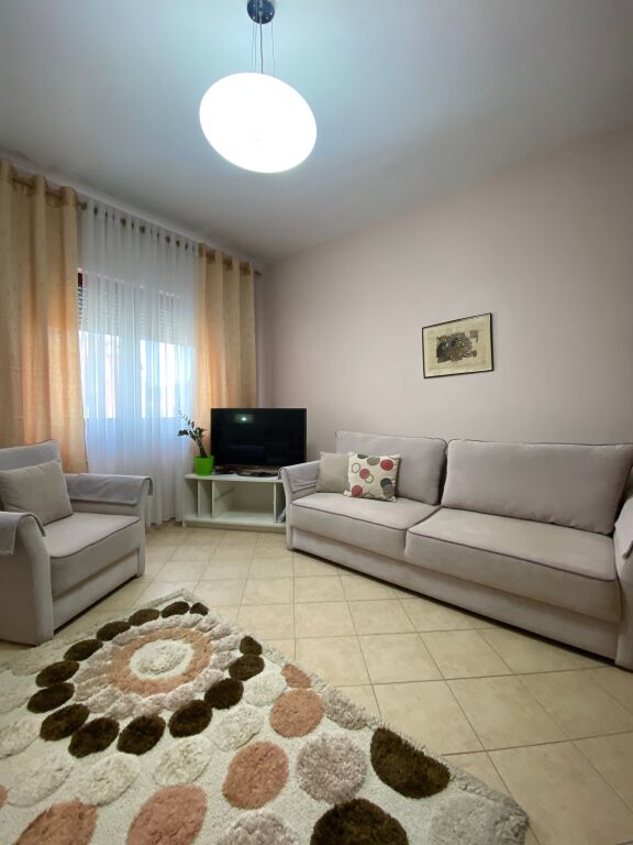 Appartamento 2+1+2 in affitto in Via Kavaja!