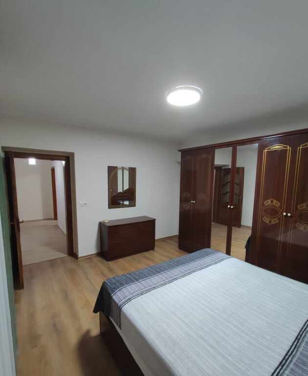 Qera | Apartament 2 + 1 | Rruga Fortuzi | 800 €/muaj