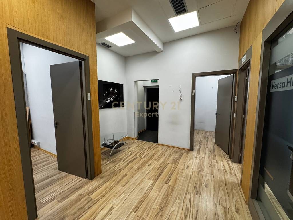 LOCALE IN AFFITTO PER UFFICIO / CLINICA !!!