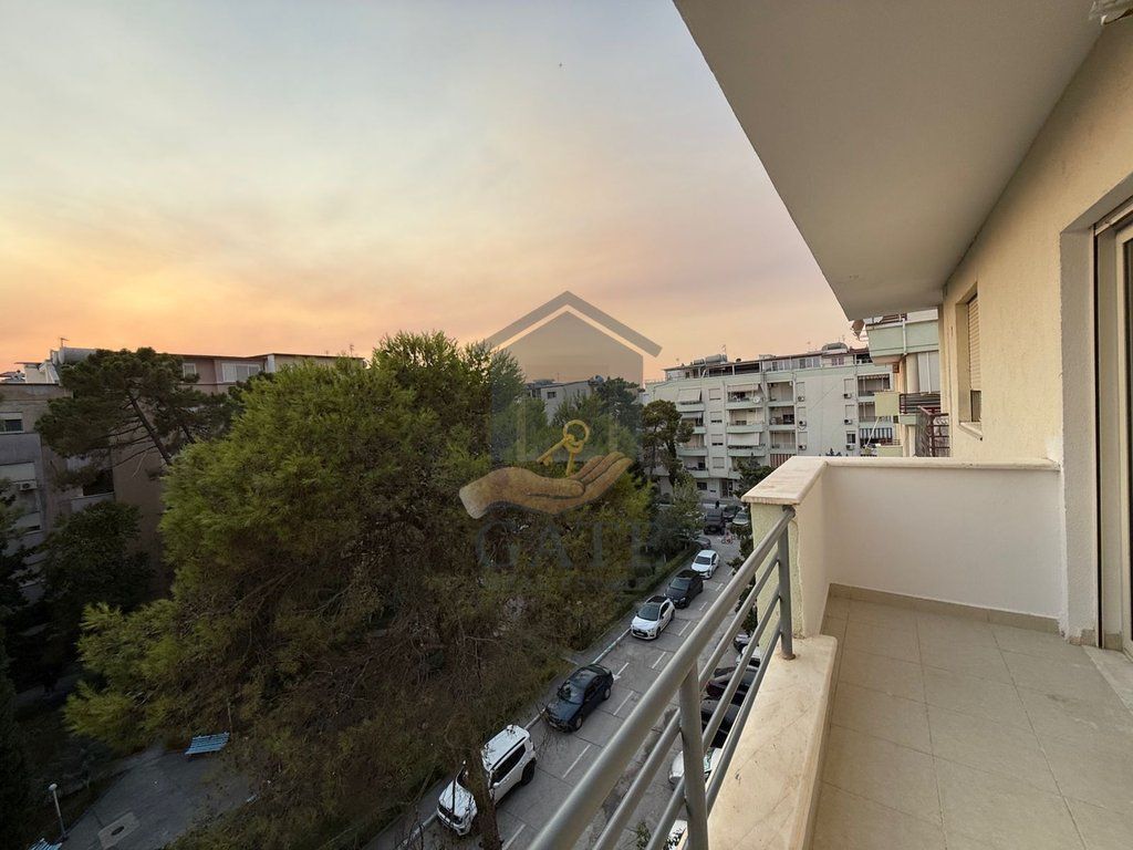 In affitto, Appartamento 2+1 a Golem, Durres