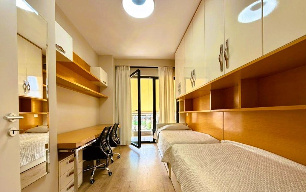 APARTAMENT MODERN 2+1+2 PER QIRA TEK PAZARI RI!