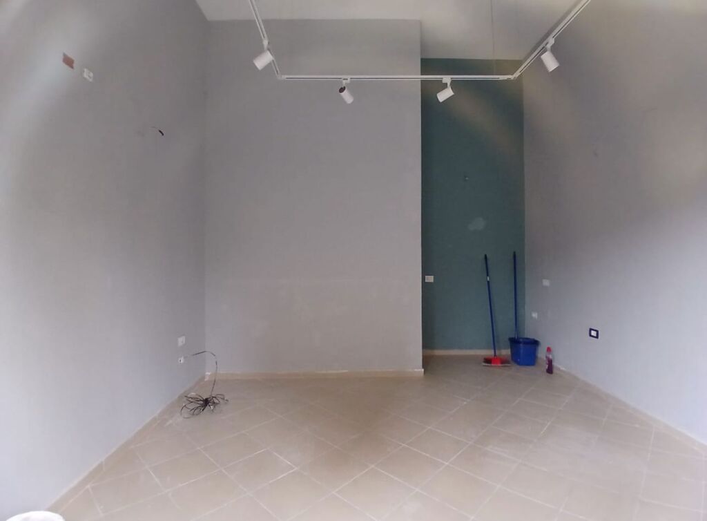 Dyqan me qera - 📍Rruga Fortuzi, Tiranë