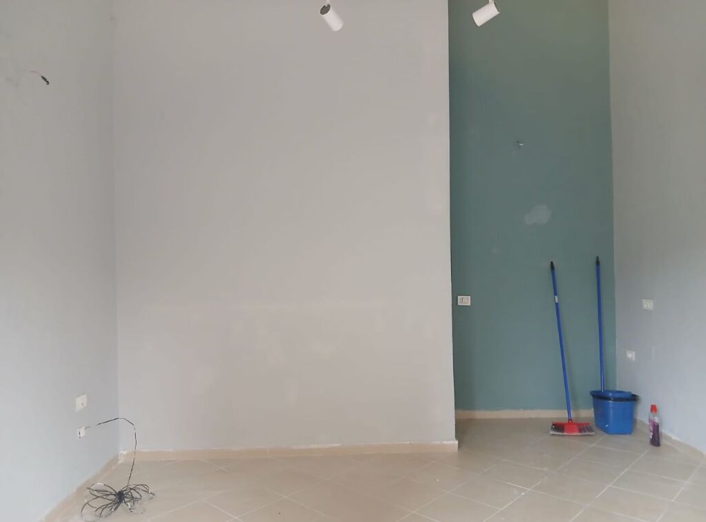 Dyqan me qera - 📍Rruga Fortuzi, Tiranë