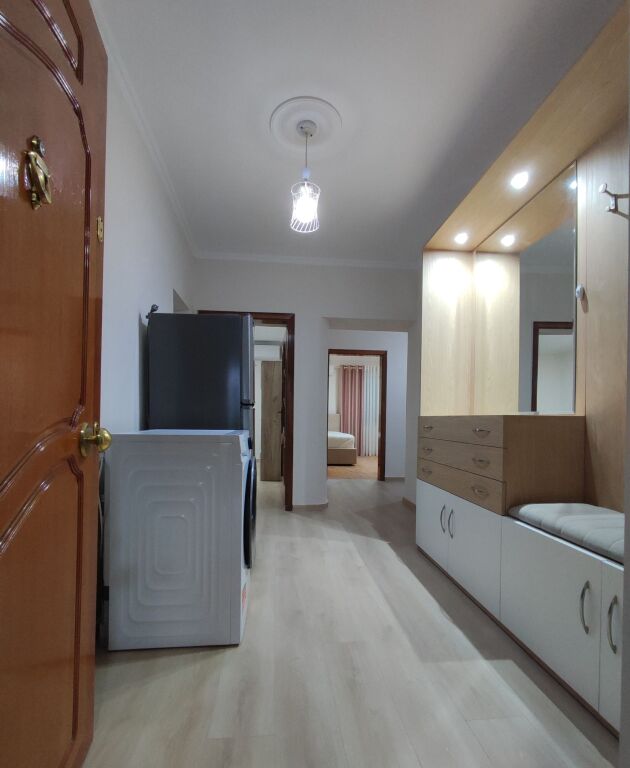 Qera | Apartament 2 + 1 | Rruga Fortuzi | 800 €/muaj