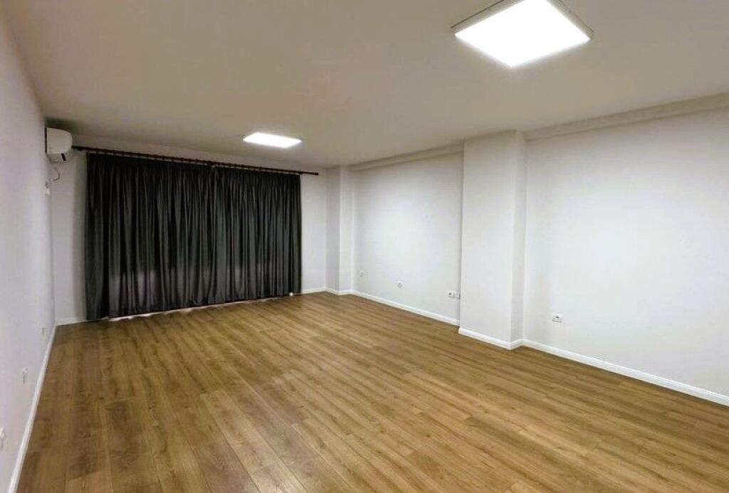 JEPET ME QIRA ZYRE TEK RR. MUHAMET GJOLLESHA !