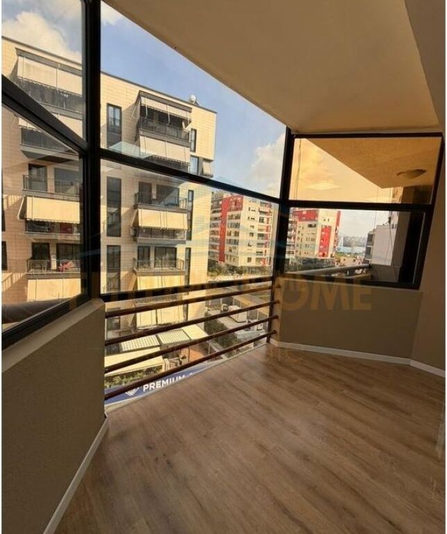 Shitet, Apartament 2+1+2, Rruga e Kosovarëve, Tiranë
