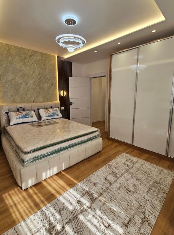 Shitet apartament 2+1+2 tek Pallati me Shigjeta