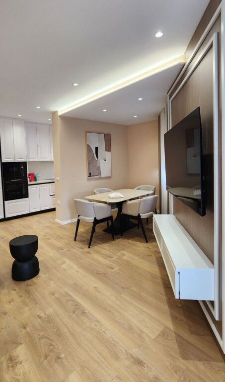 🏡 Shitet Apartament 2+1+2 – Rruga e Durrësit