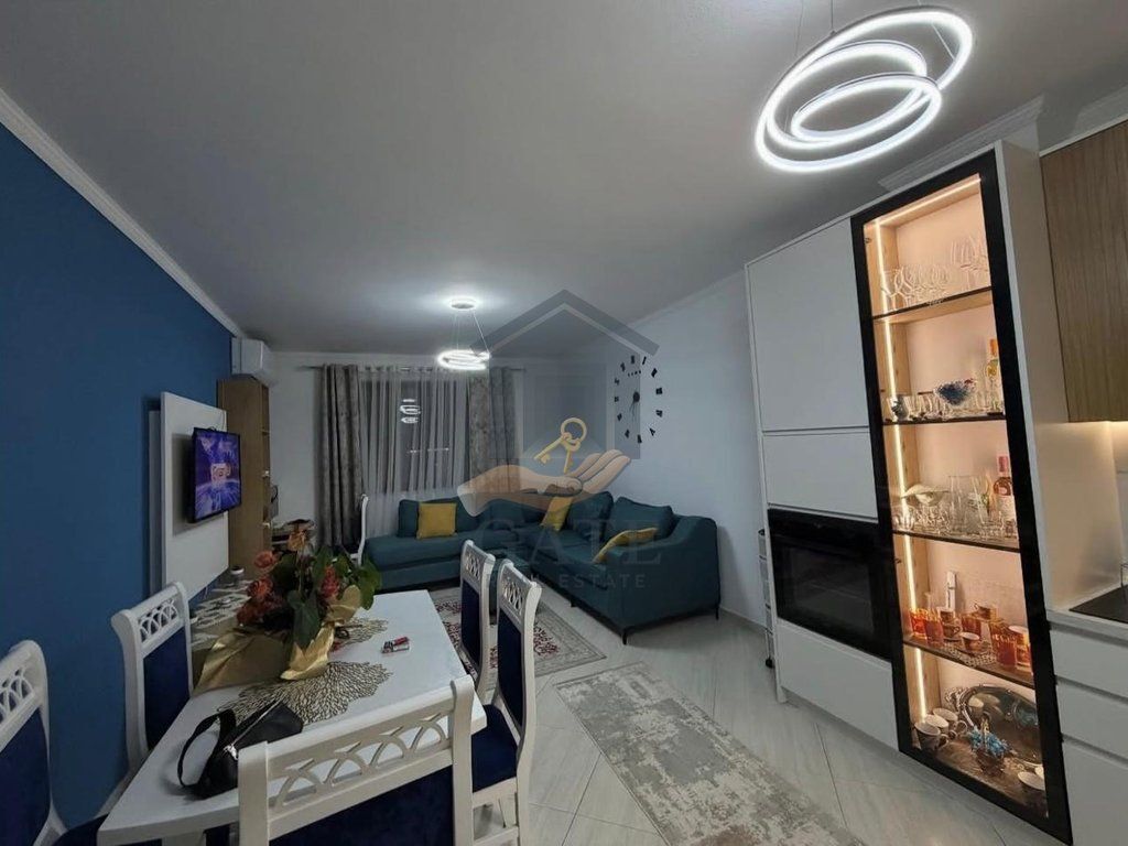 Shitet Apartament 3+1+2t+2b, Shkozet Durrës