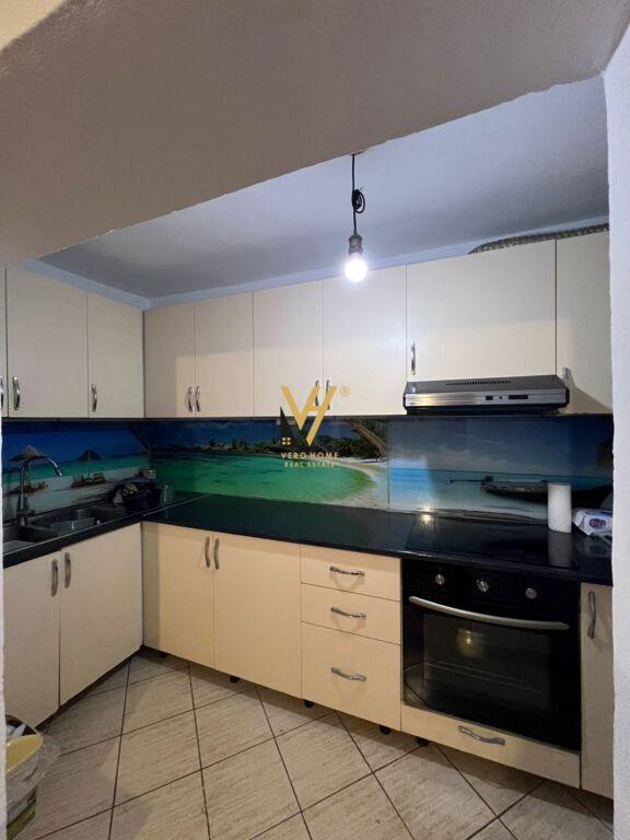 JEPET APARTAMENT 2+1+BLK ME QIRA TE BRRYLI 55.000 LEKE