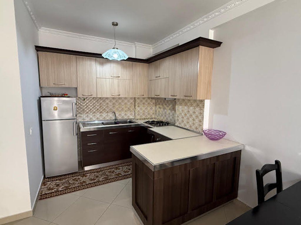 Jepet me qera apartament 2+1 ne vollga!
