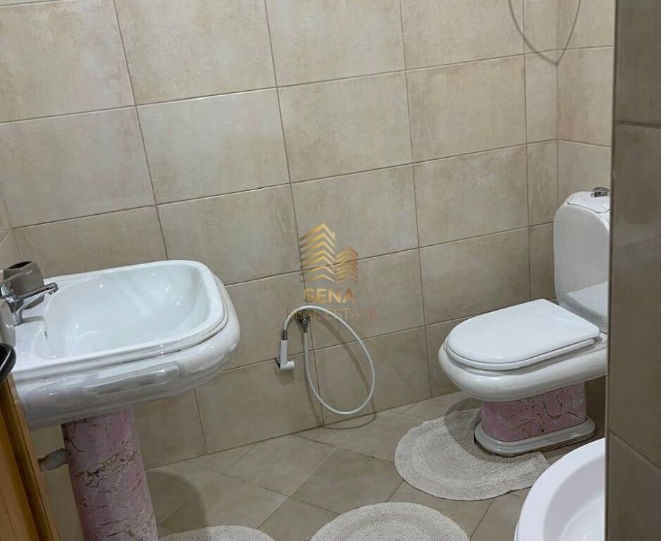 Qira, Hyrje Private 1+1+Post Parkimi, Selite, 40.000 Leke/Muaj