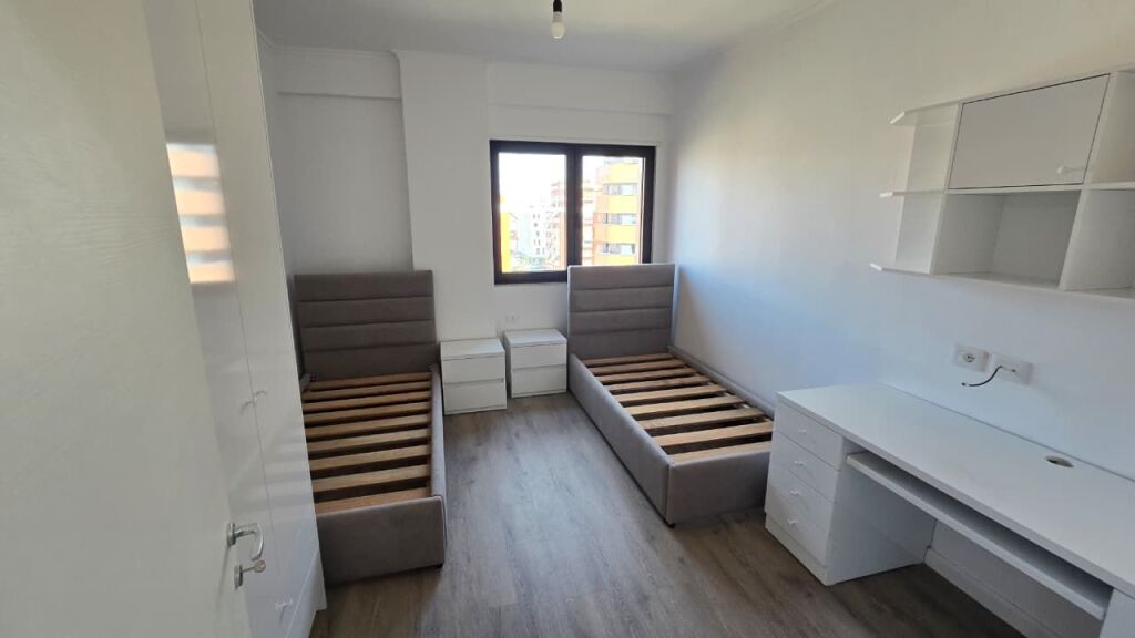Apartment 2+1+parking space for rent at the New Ring in Tirana