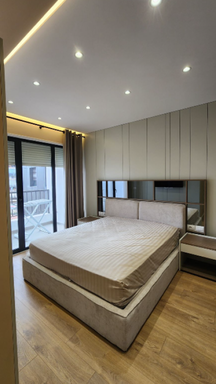 🏡 SHITET APARTAMENT 2+1+2 – RRUGA E DURRËSIT