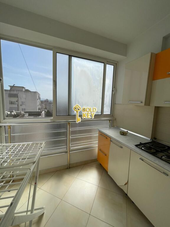 🏡 APPARTAMENTO IN AFFITTO 2+1 + 2 BAGNI + BALCONE – Palazzo dello Sport, Durrës