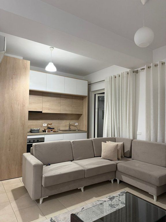 Appartamento 1+1 in Affitto a Ali Demi, Tirana - 450€ | 62 m²