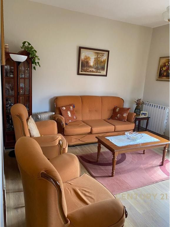 APARTMENT FOR RENT 3+1 WITH PARKING SPACE NEAR STUDENT CITY