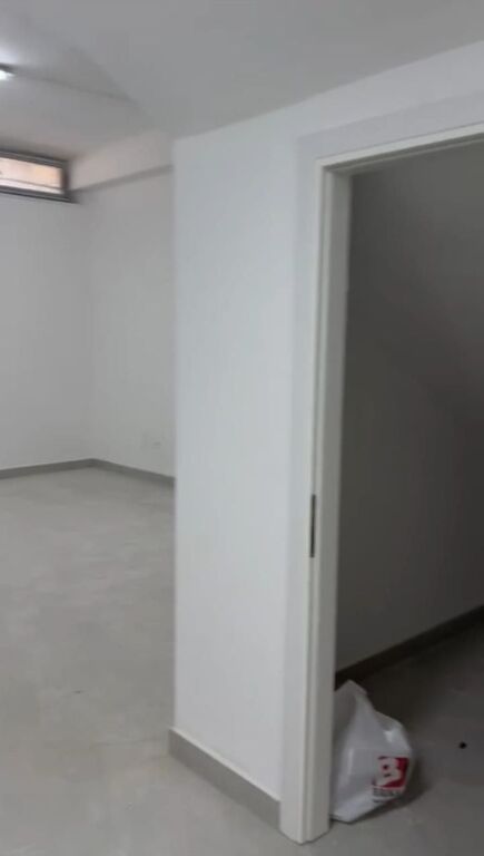 Jepet me Qera ose Shitet Ambjent Biznesi Plazh Durres