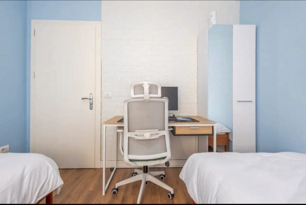 FOR RENT 2+1 APARTMENT - WILSON SQUARE, TIRANA