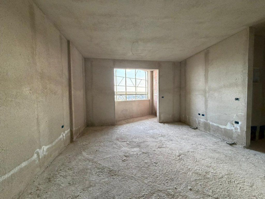 Residenza Colonnade, Vendo Appartamento 2+1