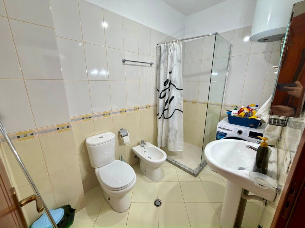 📣 QERA Apartament 2+1+2 📍 Fresk, Prane Restorant Deliut 🛣️ Rruga e Teleferikut ✨