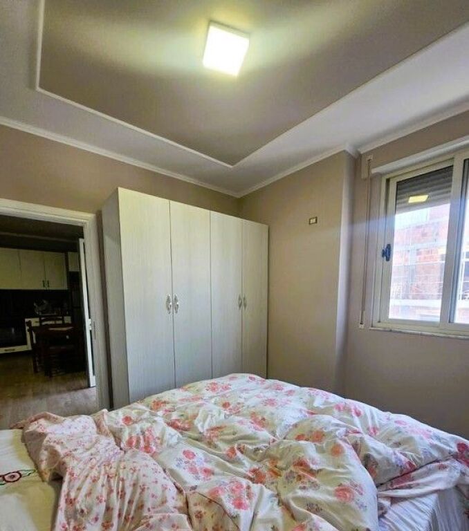 Apartament 2+1 në shitje prane vilave te vienes ne Golem!!!