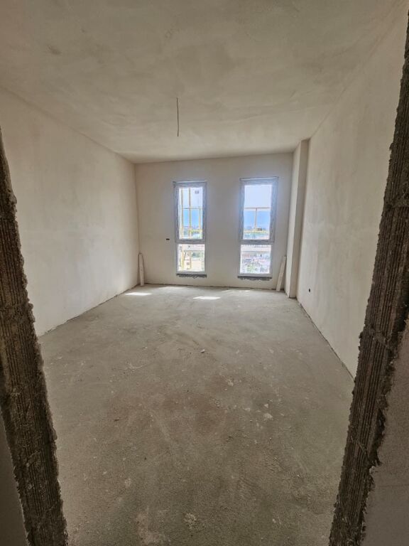 🏡 Shitet Apartament 2+1 – Univers City ✨