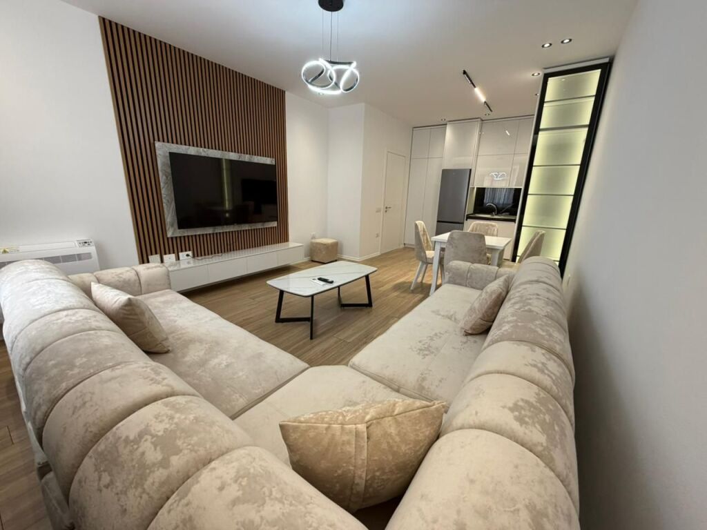 🏡 Appartamento 1+1 in affitto 📍 Astir, Complesso Urban Gate 💰 Prezzo: 55.000 lek/mese