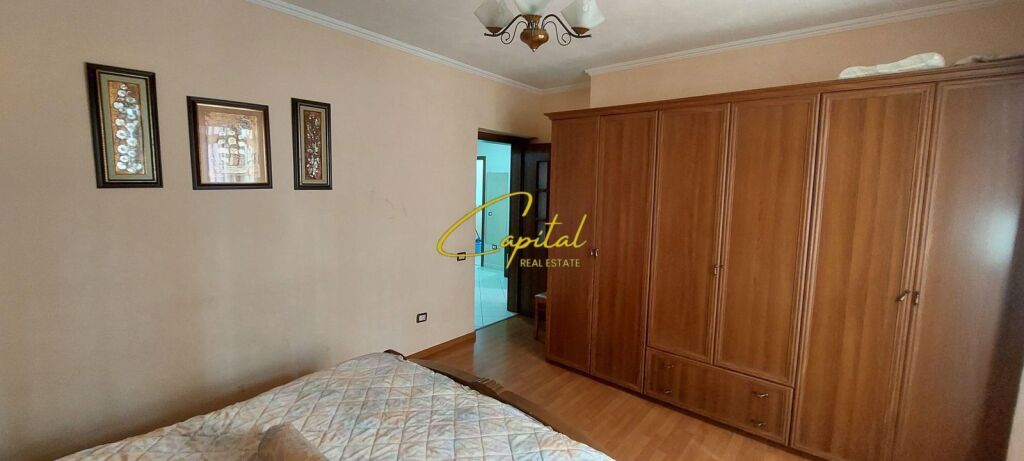 APARTAMENT ME QIRA 1+1 PAZARI I RI 40.000 LEKE