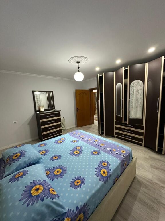 Apartament 2+1 me Qera – Bulevardi i Ri, Rruga Jordan Misja ✨🏡