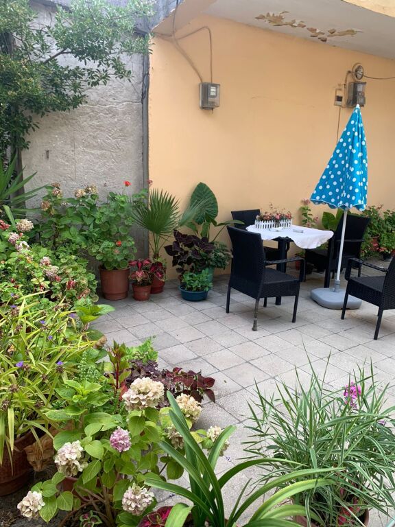 Shitet vile 2 kateshe bashk me 2 dydane prane Gjykates Durres