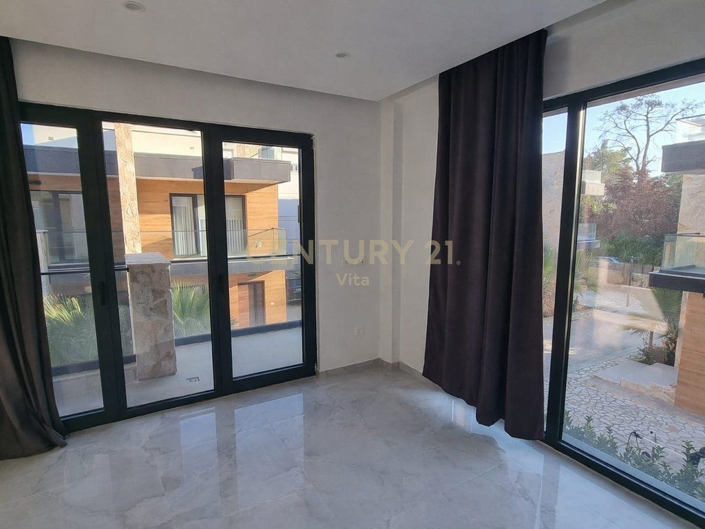 VILLAS FOR SALE ADJACENT TO VM RESORT AND AQUAPARK GOLEM, DURRES