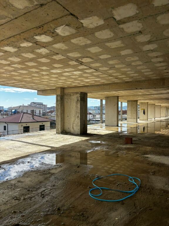 Shitet Apartament 1+1 |  Valetino 4, Kamëz