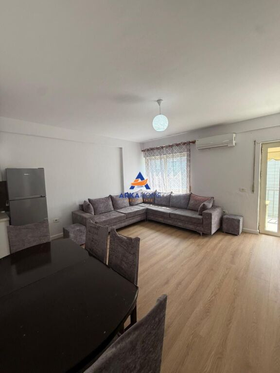 VENDESI APPARTAMENTO 1+1+BALCONE " VICINO A REPORT TV, EX PARCO " 165.000 EURO