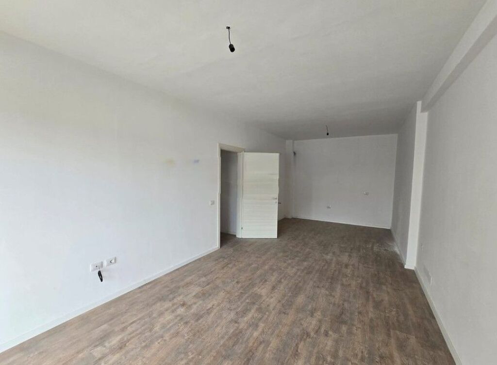 2+1 APARTMENT FOR SALE IN THE E-88 COMPLEX, LAPRAKE !