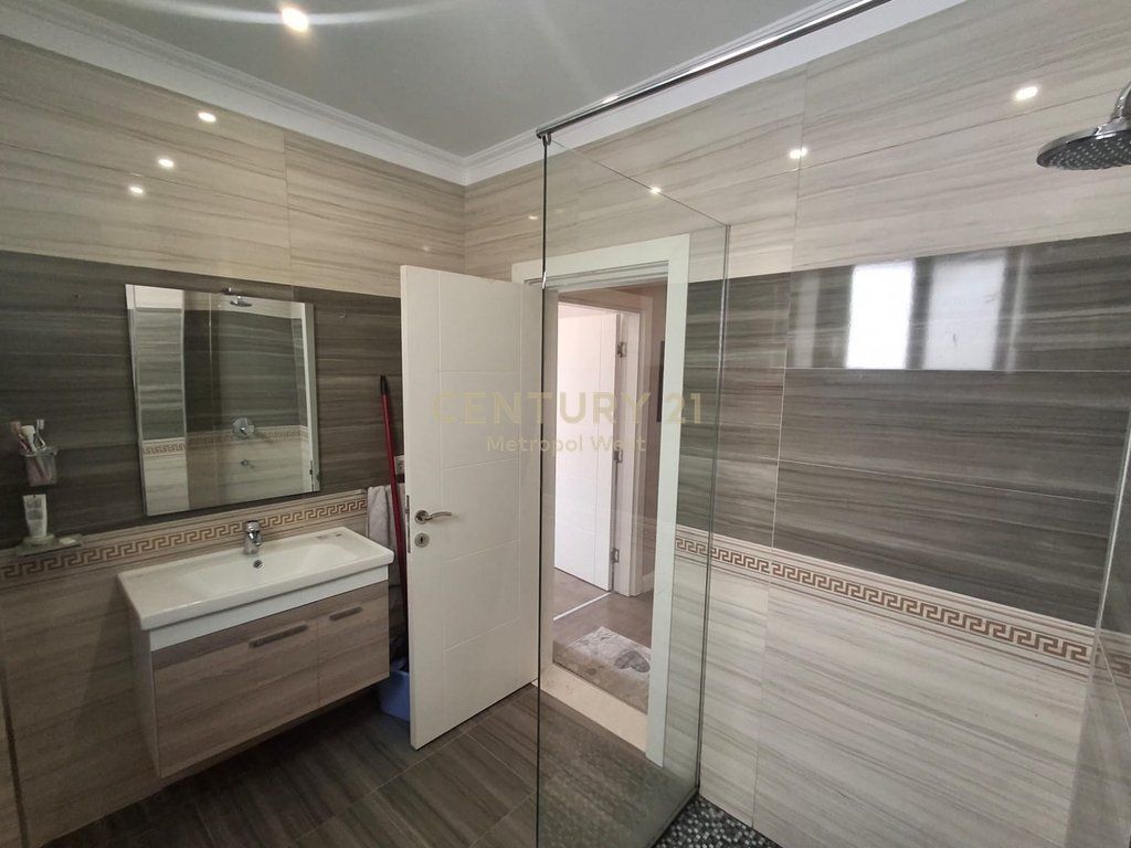 Jepet me Qira Apartament 2+1+Ballkon – tek Shkolla e Baletit