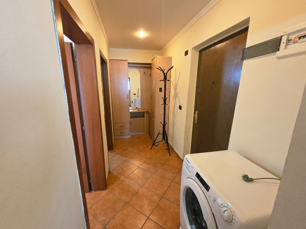 🏡 JEPET ME QERA APARTAMENT 1+1 – RR. FERIT XHAJKO (PËRBALLË TREGUT TË MEDRESESË) 🏡