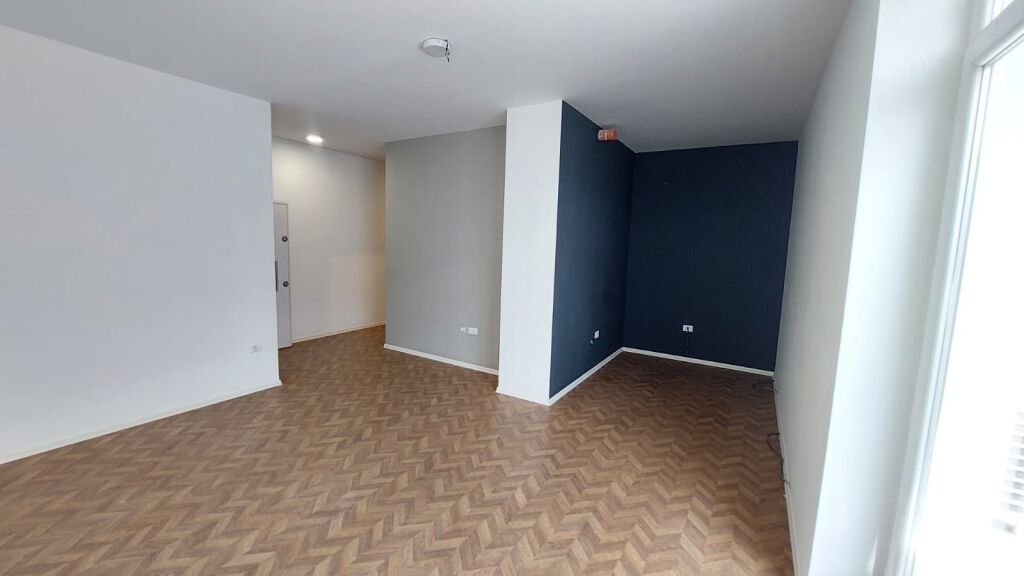 Office for rent, Paris Commune