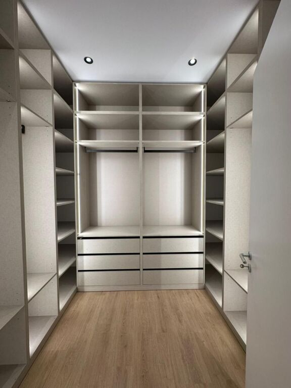 VILE 3 KATESHE PER QERA TEK LIQENI I THATE