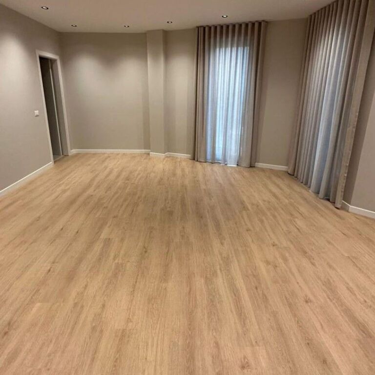 🏛️✨ Vilë Luksoze me Qira – Rezidenca “Green Valley”, Liqeni i Thatë ✨🏛️