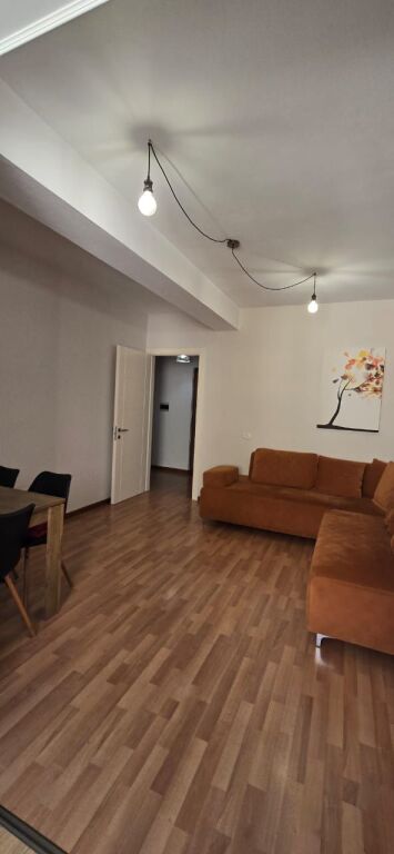 APARTAMENT 1+1, TE MINE PEZA