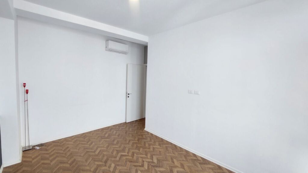 Zyre per qera 90 m2 te Kika 2