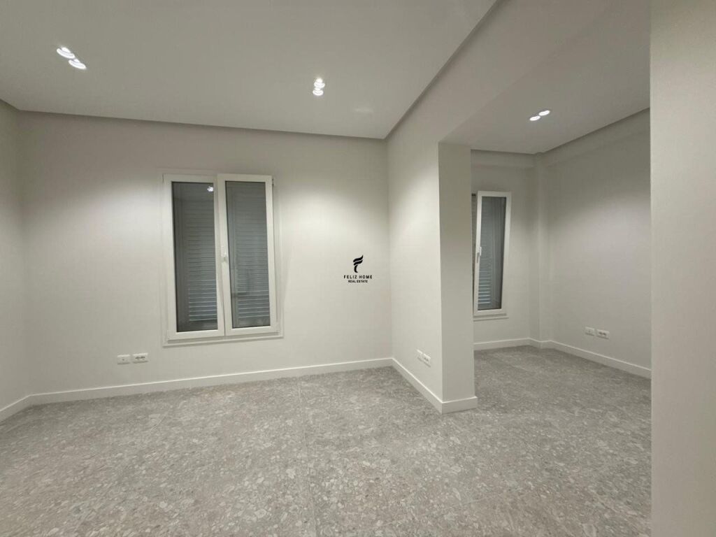 VILLA FOR RENT 2 FLOORS ELBASANIT STREET 900,000 LEKE FH-69629