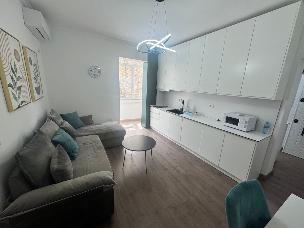 🏡 APARTAMENT 1+1 ME QERA 📍 21 Dhjetori