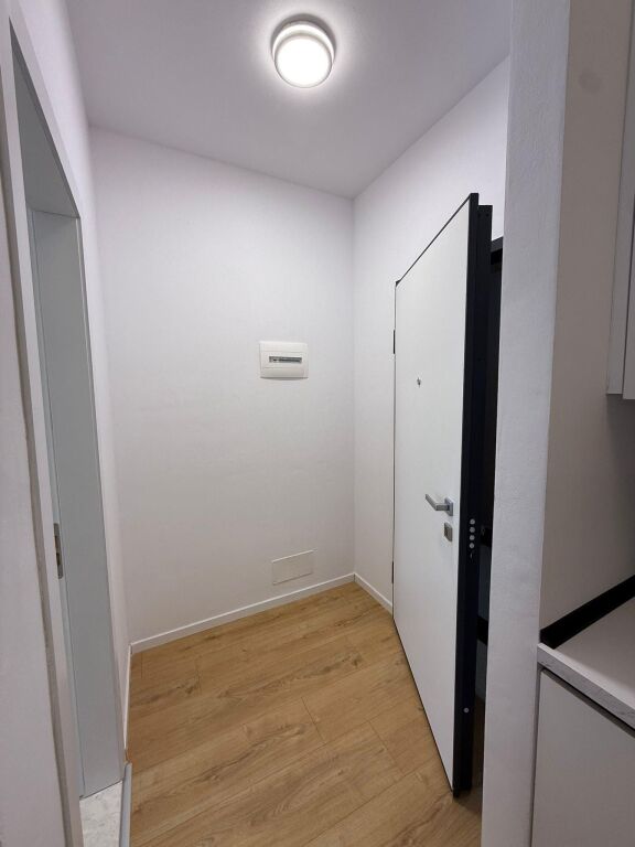 APARTAMENT 1+1, TE SIRI KODRA